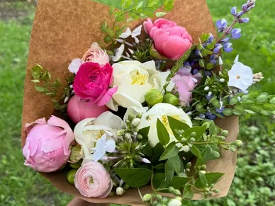 Colorful spring bouquet with various flowers